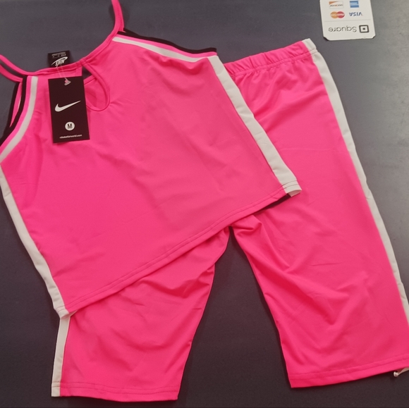 Nike Workout Clothing - Picture 2 of 2